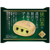 狭山茶の濃厚ソースが贅沢な米粉モナカのアイス